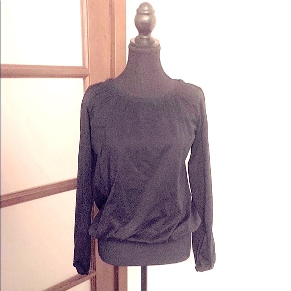 Dolce & Gabbana Authentic Stylish Black Bow-Back Top Size 40 - Picture 2 of 14